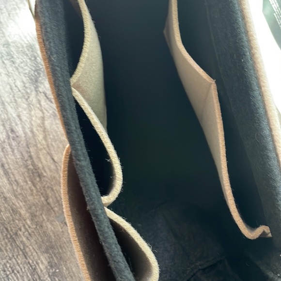 Chanel tote - Picture 15 of 17